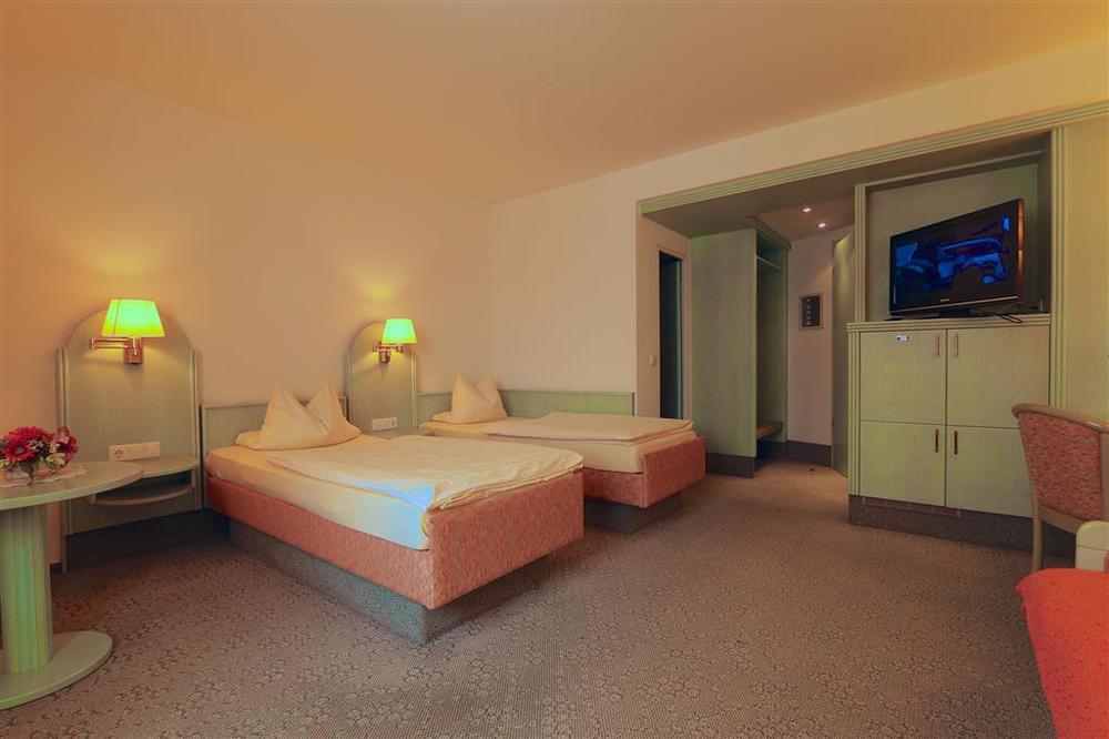Hotel Zum Loewen Moerfelden-Walldorf Bilik gambar